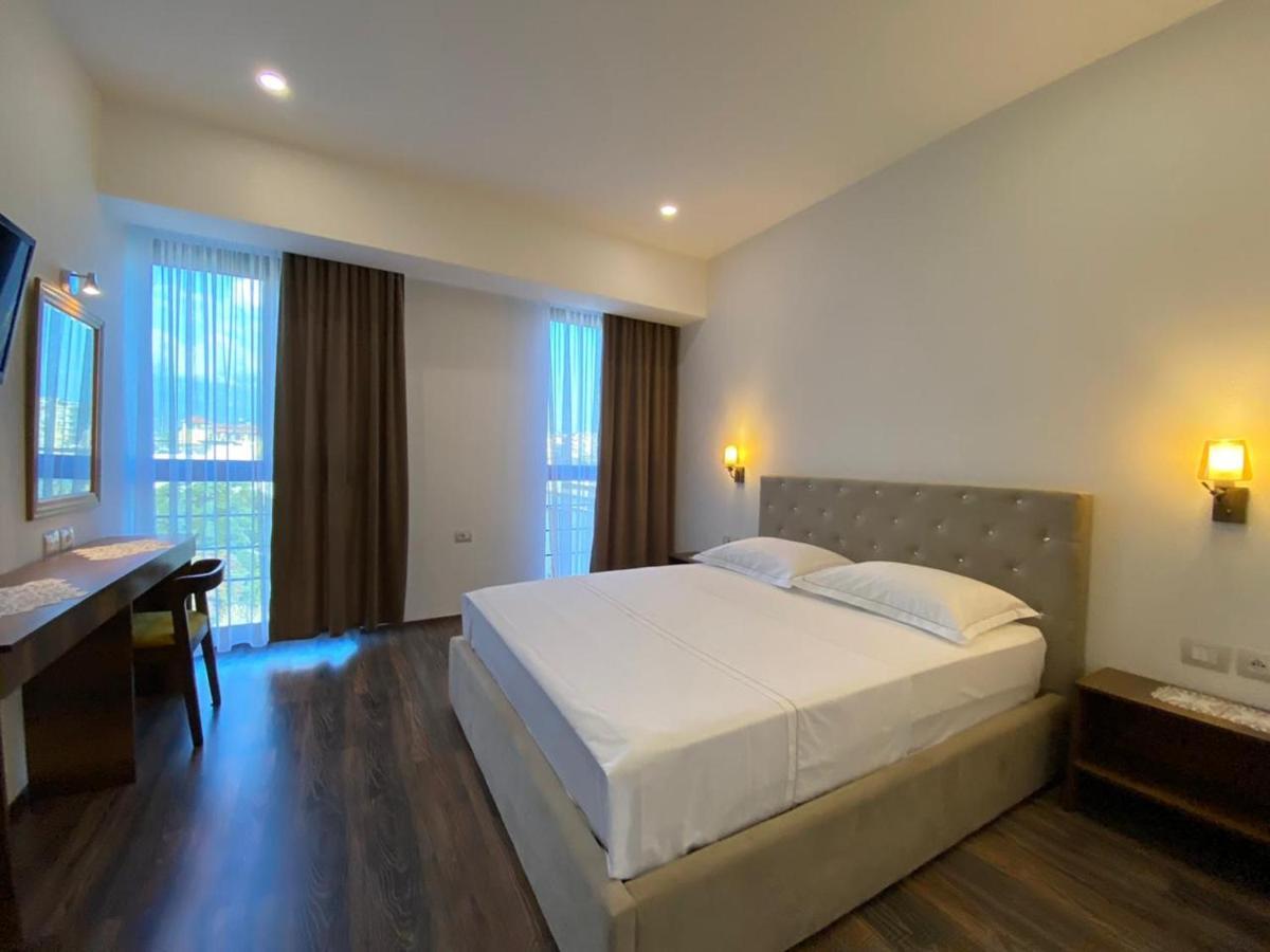 Republika Hotel 4*